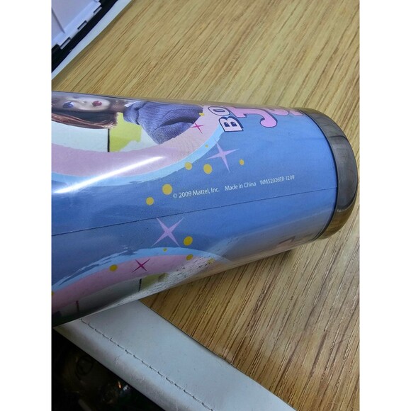 Barbie Stewardess travel mug - Picture 2 of 4